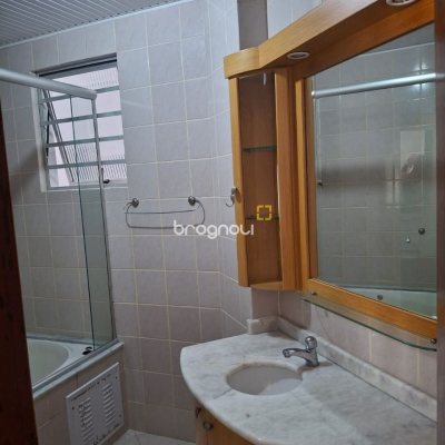Apartamento com 103m², 3 quartos (sendo 1 suíte), 1 garagem, no bairro Campinas em São José