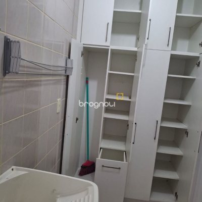 Apartamento com 103m², 3 quartos (sendo 1 suíte), 1 garagem, no bairro Campinas em São José