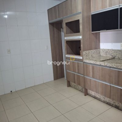 Apartamento com 103m², 3 quartos (sendo 1 suíte), 1 garagem, no bairro Campinas em São José