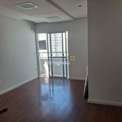 Apartamento com 103m², 3 quartos (sendo 1 suíte), 1 garagem, no bairro Campinas em São José