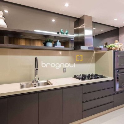 Apartamento com 143m², 3 quartos (sendo 3 suítes), 3 garagens, no bairro Campinas em São José