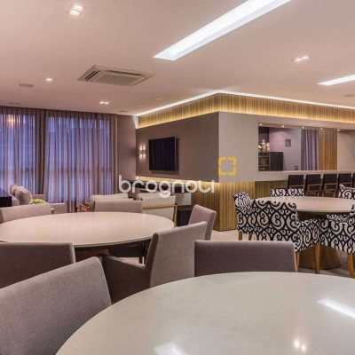 Apartamento com 143m², 3 quartos (sendo 3 suítes), 3 garagens, no bairro Campinas em São José