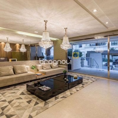 Apartamento com 143m², 3 quartos (sendo 3 suítes), 3 garagens, no bairro Campinas em São José