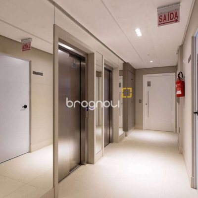 Apartamento com 143m², 3 quartos (sendo 3 suítes), 3 garagens, no bairro Campinas em São José