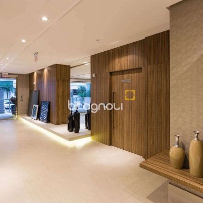 Apartamento com 143m², 3 quartos (sendo 3 suítes), 3 garagens, no bairro Campinas em São José
