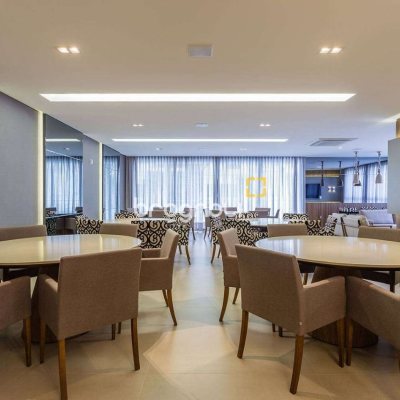 Apartamento com 143m², 3 quartos (sendo 3 suítes), 3 garagens, no bairro Campinas em São José