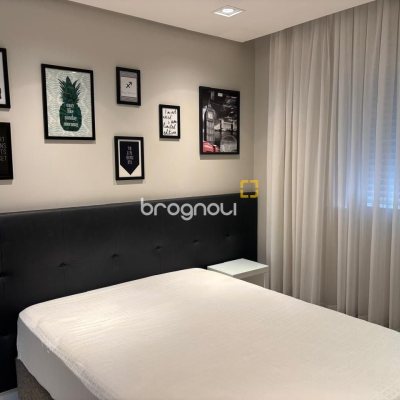 Apartamento com 143m², 3 quartos (sendo 3 suítes), 3 garagens, no bairro Campinas em São José