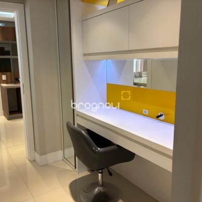 Apartamento com 143m², 3 quartos (sendo 3 suítes), 3 garagens, no bairro Campinas em São José