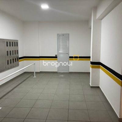 Apartamento com 143m², 3 quartos (sendo 3 suítes), 3 garagens, no bairro Campinas em São José