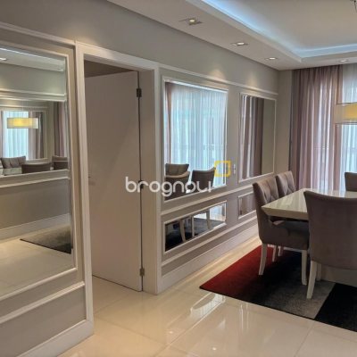 Apartamento com 143m², 3 quartos (sendo 3 suítes), 3 garagens, no bairro Campinas em São José