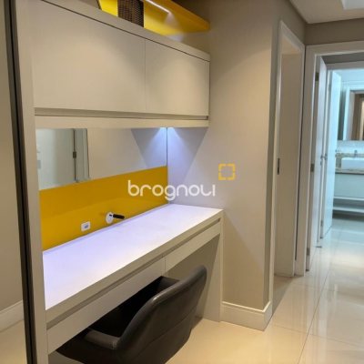 Apartamento com 143m², 3 quartos (sendo 3 suítes), 3 garagens, no bairro Campinas em São José