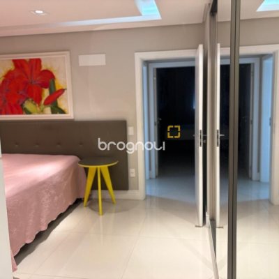 Apartamento com 143m², 3 quartos (sendo 3 suítes), 3 garagens, no bairro Campinas em São José