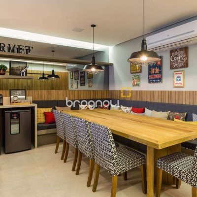Apartamento com 143m², 3 quartos (sendo 3 suítes), 3 garagens, no bairro Campinas em São José
