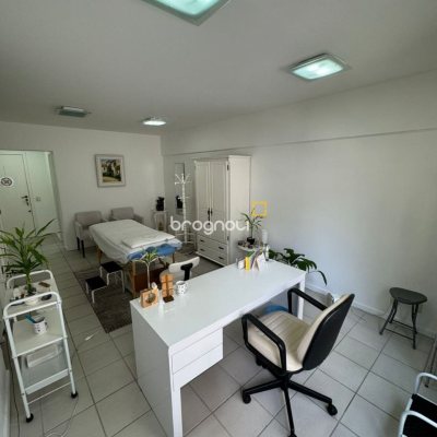 Sala com 31m², no bairro Centro em Florianópolis