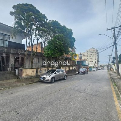 Terreno com 720m², no bairro Jardim Cidade de Florianópolis em São José
