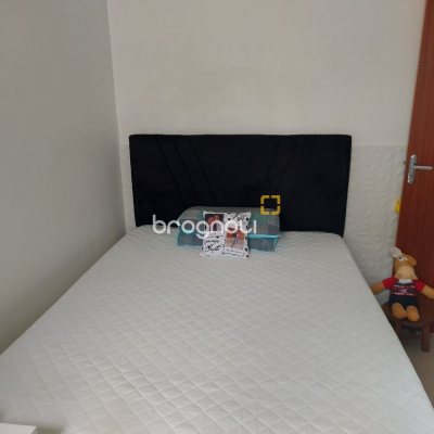 Casa com 80m², 3 quartos (sendo 1 suíte), 2 garagens, no bairro Serraria em São José