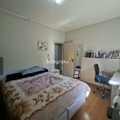 Casa com 146m², 3 quartos (sendo 1 suíte), 4 garagens, no bairro Saco dos Limões em Florianópolis