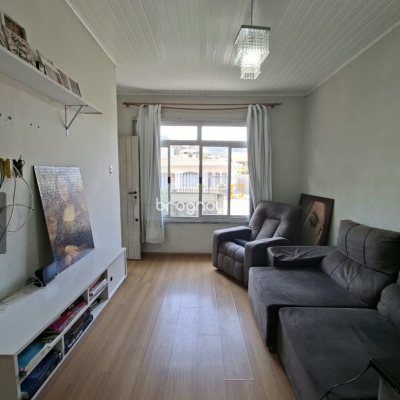 Casa com 146m², 3 quartos (sendo 1 suíte), 4 garagens, no bairro Saco dos Limões em Florianópolis
