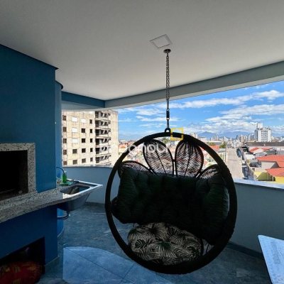 Apartamento com 92m², 2 quartos (sendo 1 suíte), 2 garagens, no bairro Barreiros em São José