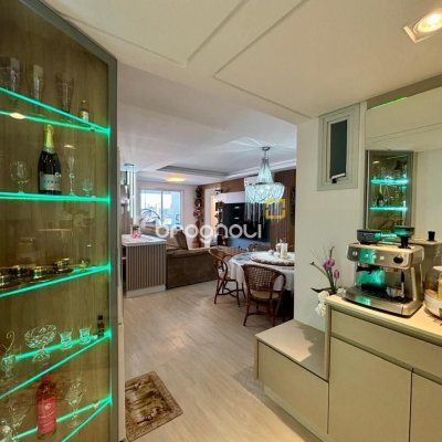 Apartamento com 92m², 2 quartos (sendo 1 suíte), 2 garagens, no bairro Barreiros em São José