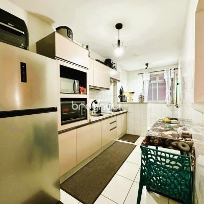 Apartamento com 56m², 2 quartos, no bairro Barreiros em São José