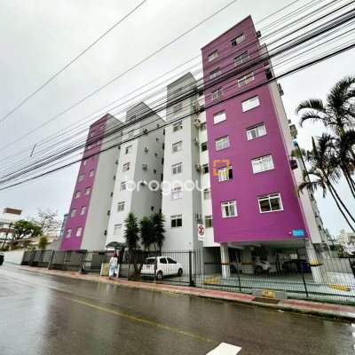 Apartamento com 56m², 2 quartos, no bairro Barreiros em São José