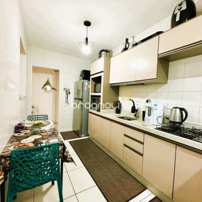 Apartamento com 56m², 2 quartos, no bairro Barreiros em São José