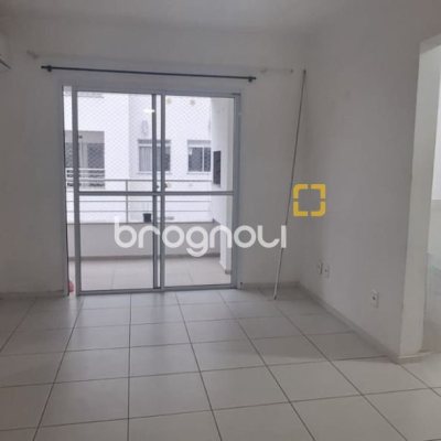 Apartamento com 67m², 2 quartos (sendo 1 suíte), 1 garagem, no bairro Canasvieiras em Florianópolis