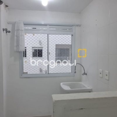 Apartamento com 67m², 2 quartos (sendo 1 suíte), 1 garagem, no bairro Canasvieiras em Florianópolis
