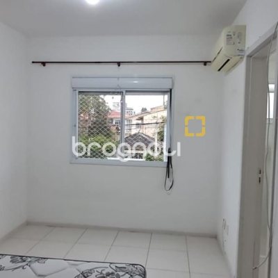 Apartamento com 67m², 2 quartos (sendo 1 suíte), 1 garagem, no bairro Canasvieiras em Florianópolis