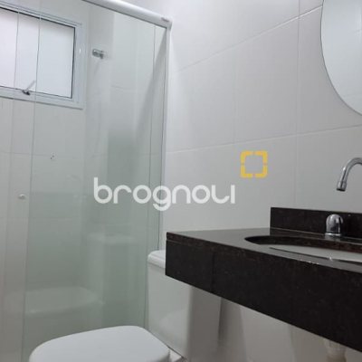 Apartamento com 67m², 2 quartos (sendo 1 suíte), 1 garagem, no bairro Canasvieiras em Florianópolis