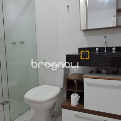Apartamento com 67m², 2 quartos (sendo 1 suíte), 1 garagem, no bairro Canasvieiras em Florianópolis