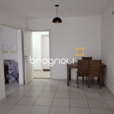 Apartamento com 67m², 2 quartos (sendo 1 suíte), 1 garagem, no bairro Canasvieiras em Florianópolis