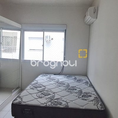 Apartamento com 67m², 2 quartos (sendo 1 suíte), 1 garagem, no bairro Canasvieiras em Florianópolis