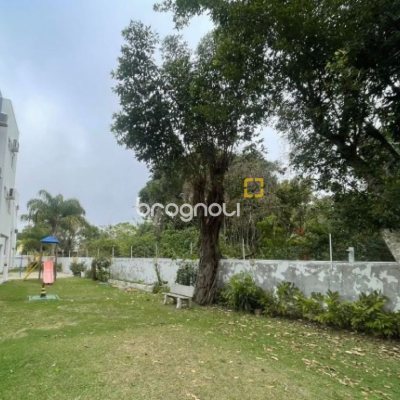 Apartamento com 67m², 2 quartos (sendo 1 suíte), 1 garagem, no bairro Canasvieiras em Florianópolis