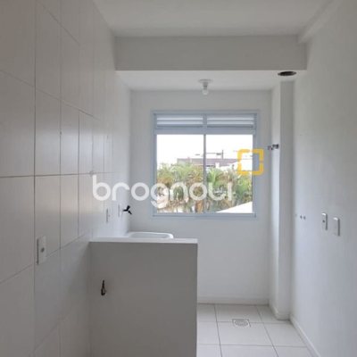 Apartamento com 67m², 2 quartos (sendo 1 suíte), 1 garagem, no bairro Canasvieiras em Florianópolis