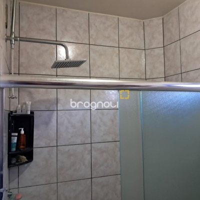 Casa com 195m², 3 quartos (sendo 1 suíte), 2 garagens, no bairro Campeche em Florianópolis