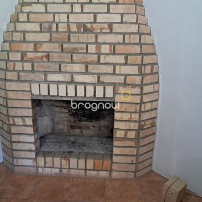 Casa com 195m², 3 quartos (sendo 1 suíte), 2 garagens, no bairro Campeche em Florianópolis