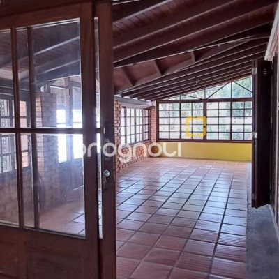 Casa de Condomínio com 200m², 4 quartos (sendo 1 suíte), 3 garagens, no bairro Ingleses em Florianópolis