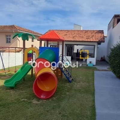 Casa de Condomínio com 200m², 4 quartos (sendo 1 suíte), 3 garagens, no bairro Ingleses em Florianópolis
