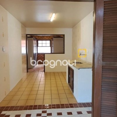 Casa de Condomínio com 200m², 4 quartos (sendo 1 suíte), 3 garagens, no bairro Ingleses em Florianópolis