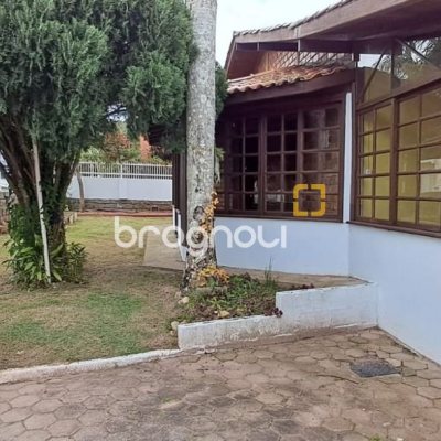 Casa de Condomínio com 200m², 4 quartos (sendo 1 suíte), 3 garagens, no bairro Ingleses em Florianópolis