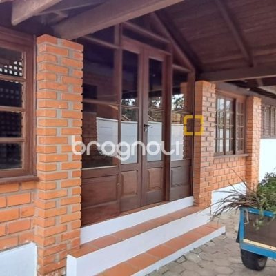 Casa de Condomínio com 200m², 4 quartos (sendo 1 suíte), 3 garagens, no bairro Ingleses em Florianópolis