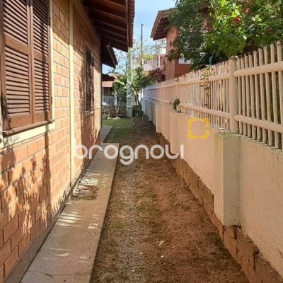 Casa de Condomínio com 200m², 4 quartos (sendo 1 suíte), 3 garagens, no bairro Ingleses em Florianópolis