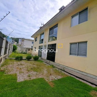Apartamento com 65m², 3 quartos, 1 garagem, no bairro Ipiranga em São José