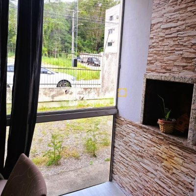 Apartamento com 65m², 3 quartos, 1 garagem, no bairro Ipiranga em São José