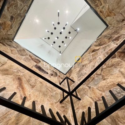 Casa de Condomínio com 404m², 4 quartos (sendo 4 suítes), 2 garagens, no bairro Ingleses em Florianópolis