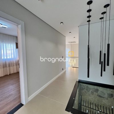 Casa de Condomínio com 404m², 4 quartos (sendo 4 suítes), 2 garagens, no bairro Ingleses em Florianópolis
