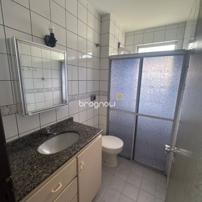 Apartamento com 91m², 3 quartos (sendo 1 suíte), 1 garagem, no bairro Carvoeira em Florianópolis