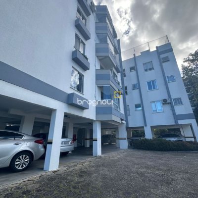 Apartamento com 91m², 3 quartos (sendo 1 suíte), 1 garagem, no bairro Carvoeira em Florianópolis